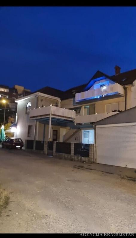 Prodaja, Kuća, 400m2 , Kragujevac