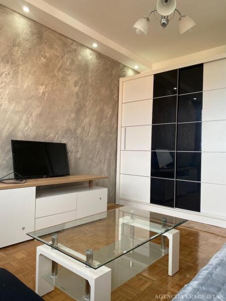 Prodaja, Stan, 30m2 , Bagremar