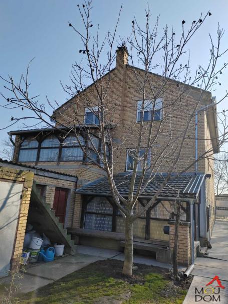 ŽABALJ - CENTAR - KUćA - 270 m2 - 154,500€