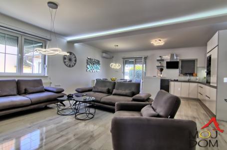 ŽABALJ - CENTAR - KUćA - 147 m2 - 240,000€