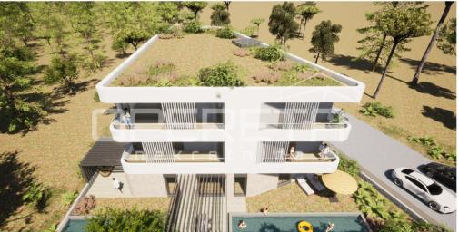 Istra, Umag – stan 106 m², 2 spavaće, terase, bazen, 500 m od mora
