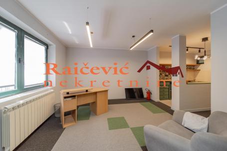 VOZDOVAC VOZDOVAC 152m2 , T ,2400e