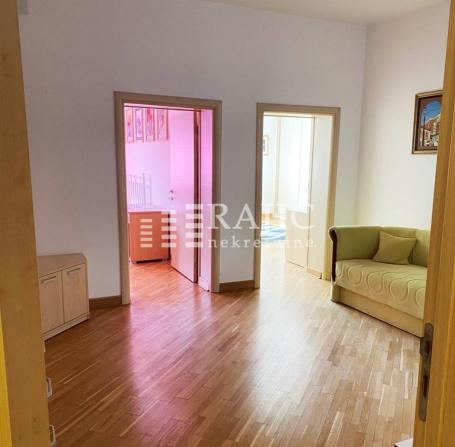 Centar(Tašmajdan)Ilije Garašinina,92m2,3.5 #4545