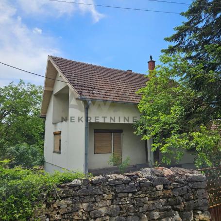 Boljevac - Krivi  Vir , kuća 35m2 na placu od oko 4ari