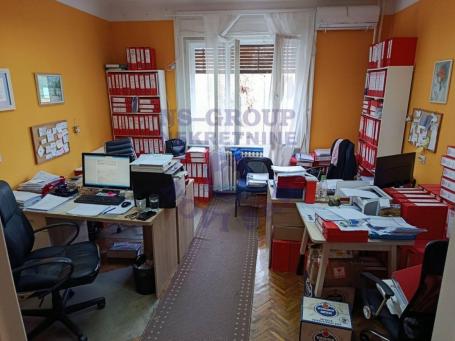 Odlična nekretnina u samom centru grada! 77m