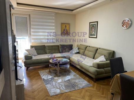 Trosoban stan na Grbavici, 80m2