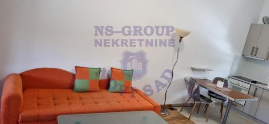 Garsonjera 29m2 Sadovi