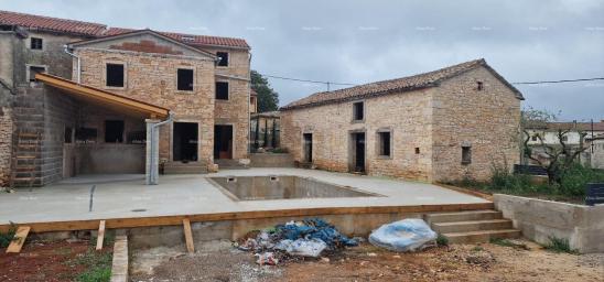 Kuća Prodaje se kuća u renovaciji – Žminj