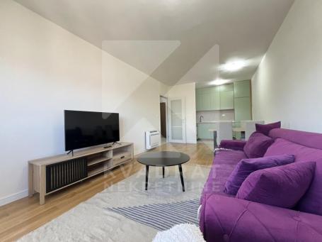 Izdavanje, Dvosoban stan, Podgorica, Central Point, 72m2