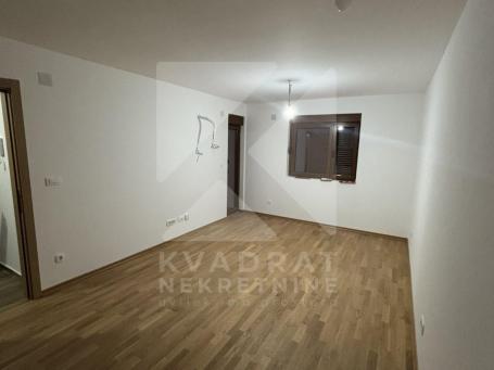 Izdavanje, Dvosoban stan, Podgorica, Stari Aerodrom, 56m2