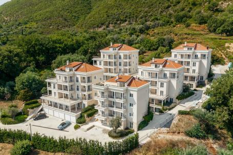 Djenovici Duplex Penthouse