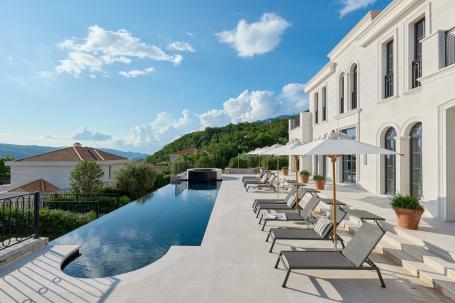 Exclusive Complex Of Three Villas For Rent