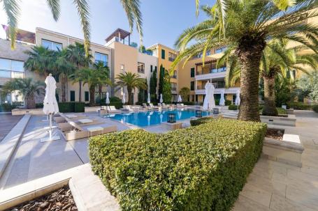 Luxury furnished 1 bedroom Apartment