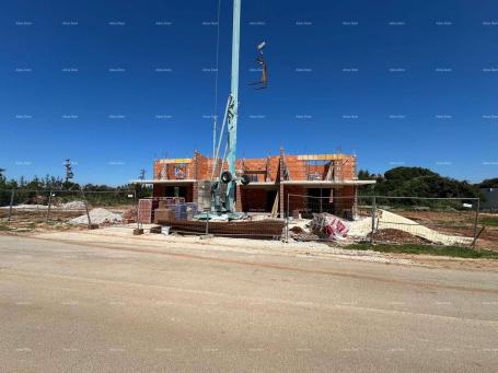 Stan Novi projekt, Barbariga! Stan  s vrtom i parkingom,  500 m od mora