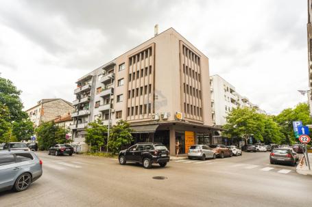 Dvosoban stan 78 + podrum 8m2, Centar - Podgorica