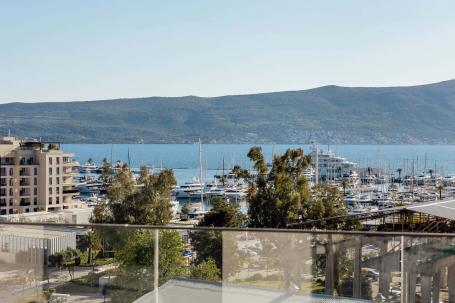 Thea Duplex Penthouse, Boka Place