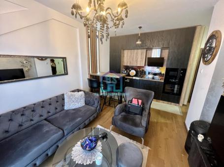 LUX Dvoiposoban stan 53m² – Bele njive (Podbara) – Namešten