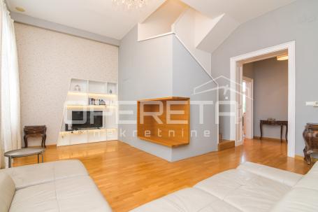 STAN, NAJAM, CENTAR, 102 M2