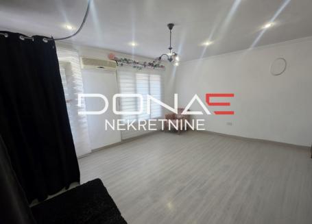 Komforan dvosoban stan u centru grada