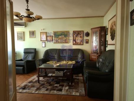 Petosoban stan na Novom Naselju!
