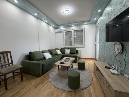  KOMPLETNO NAMEŠTEN - 43m2 - Novogradnja