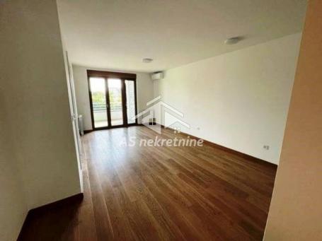 Izdavanje, Stan, Blok 60, Airport City, Bulevar Heroja sa Kosara
