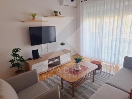 Izdavanje, Jednosoban stan, Podgorica, Stari Aerodrom, 45m2