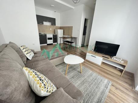 Izdavanje, Stan, 32m2 , Adice