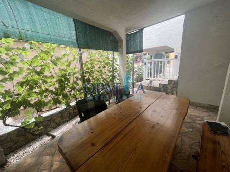 Vir - Kuća s 2 apartmana 400m od mora