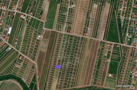 SURCIN BEČMEN 500m2 , 31500e