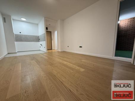 RUMENAČKI PUT, 48m2, Dvosoban, Renoviran, Odmah useljiv