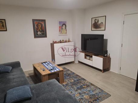 Novi Sad, Novo naselje, renoviran dvoiposoban stan