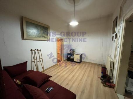 Dvorišni stan od 59m2 - Podbara 
