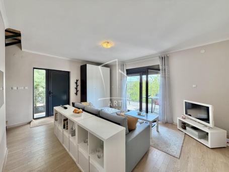 Kompletno opremljena kuća ID#15008