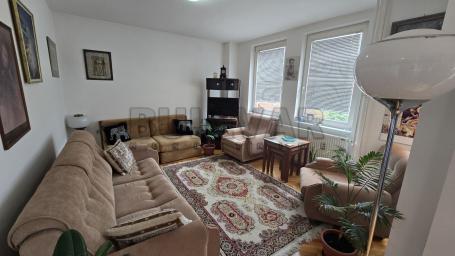 Izdaje se dvoiposoban stan na Paliluli, 58m2