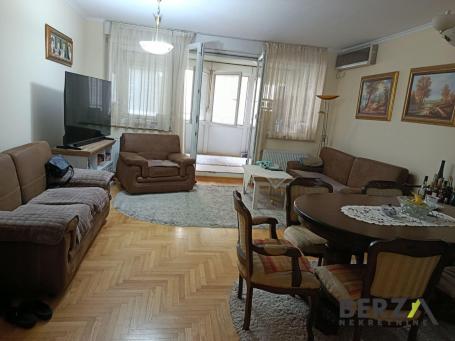  ODLIČAN, NAMEŠTEN TROSOBAN STAN, PET FRIENDLY, CENTAR