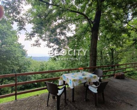 Sopot, Kosmaj, Kosmajskih boraca, 5.0, 160m2, 140000EUR Vrh Kosmaja, uknjizena kuca na prodaju