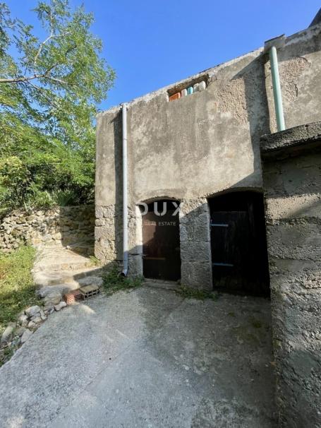 OTOK KRK, DRAGA BAŠĆANSKA - Starina s puno potencijala u blizini mora!