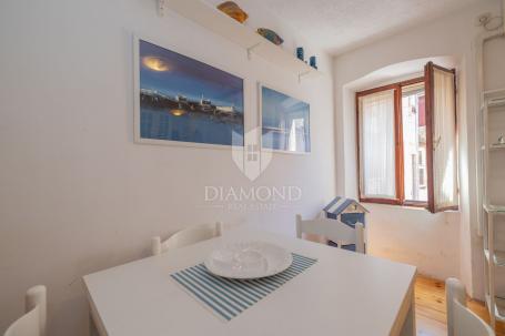 Prvi red do mora! Rovinj, simpatičan studio u centru starog grada