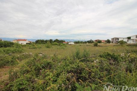 Građevinsko zemljište 750 m2 potrebna izrada UPU plana