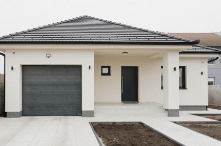 Sombor – Širi centar / Mlake – Nova luksuzna kuća 180m2 na placu 829m2