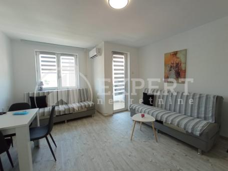 Izdavanje, Stan, 29m2 , Medijana