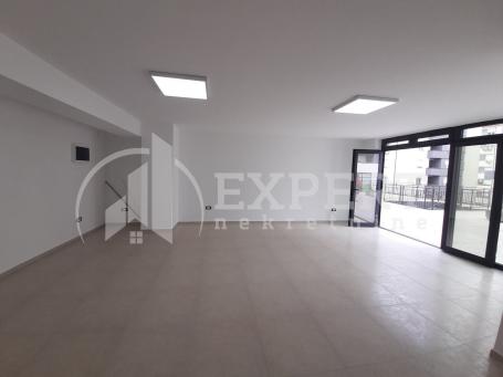 Izdaje se lokal u Vagresu, 45m2