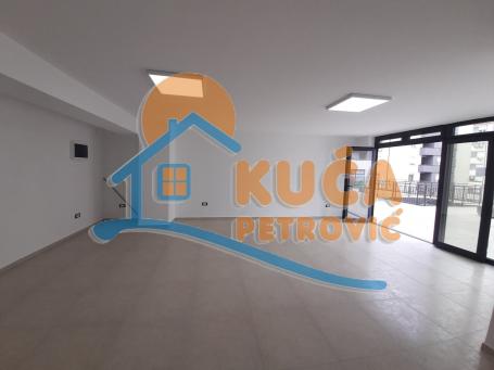 Izdaje se lokal u Vagresu, 45m2