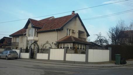 Prodaja, Kuća, 360m2 , Bresnica