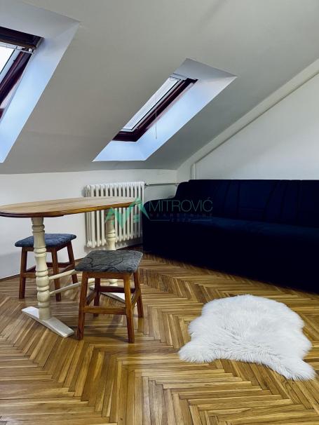 Izdavanje, Stan, 16m2 , Bulevar Oslobođenja