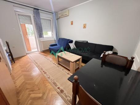 Izdavanje, Stan, 28m2 , Bulevar Oslobođenja