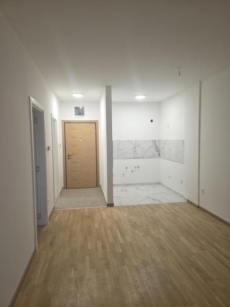 Dvosoban stan 42 m², Avijatičarsko naselje, Novi Sad, 3/5 sprat