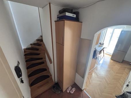 Trosoban stan, 48 m², Novi Sad, 5. sprat, 2 kupatila