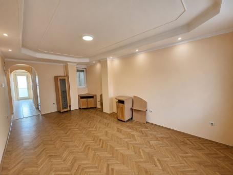 KOSANČIĆ IVANA - ODLIČAN, TROSOBAN DUPLEX 71 M2 - 165.000 E!